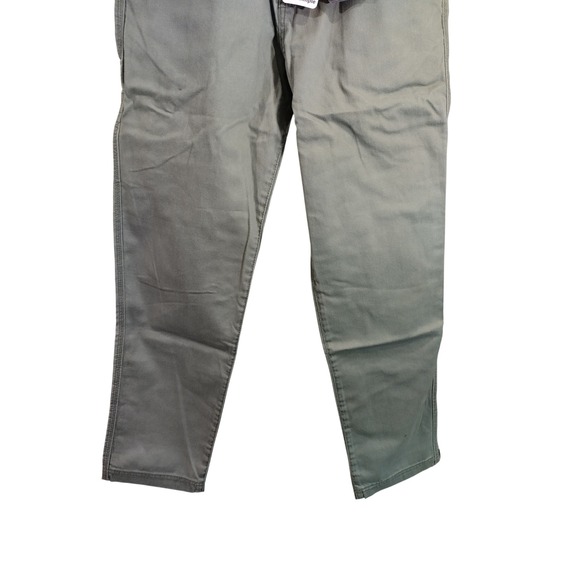 Bass Outdoor Mens Slim Straight Everyday 6-Pocket Pants Olive Green Size 28 NWT - Picture 7 of 10